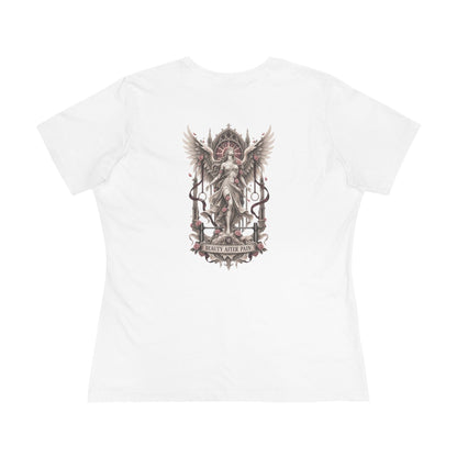 Beauty After Pain Women's T-Shirt & Shorts Set – kledingmockup 3